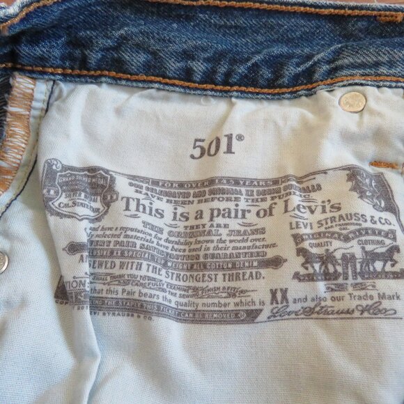 LEVI'S Destroyed 501 Jean Shorts in Sansome Muse Boho Casual Western - Size 28 - Picture 12 of 13